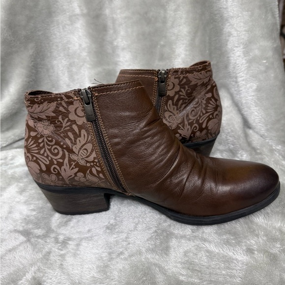 Biza the Valley Chic Brown Ankle Booties Size 41 or 9.5/10 US - Picture 8 of 11
